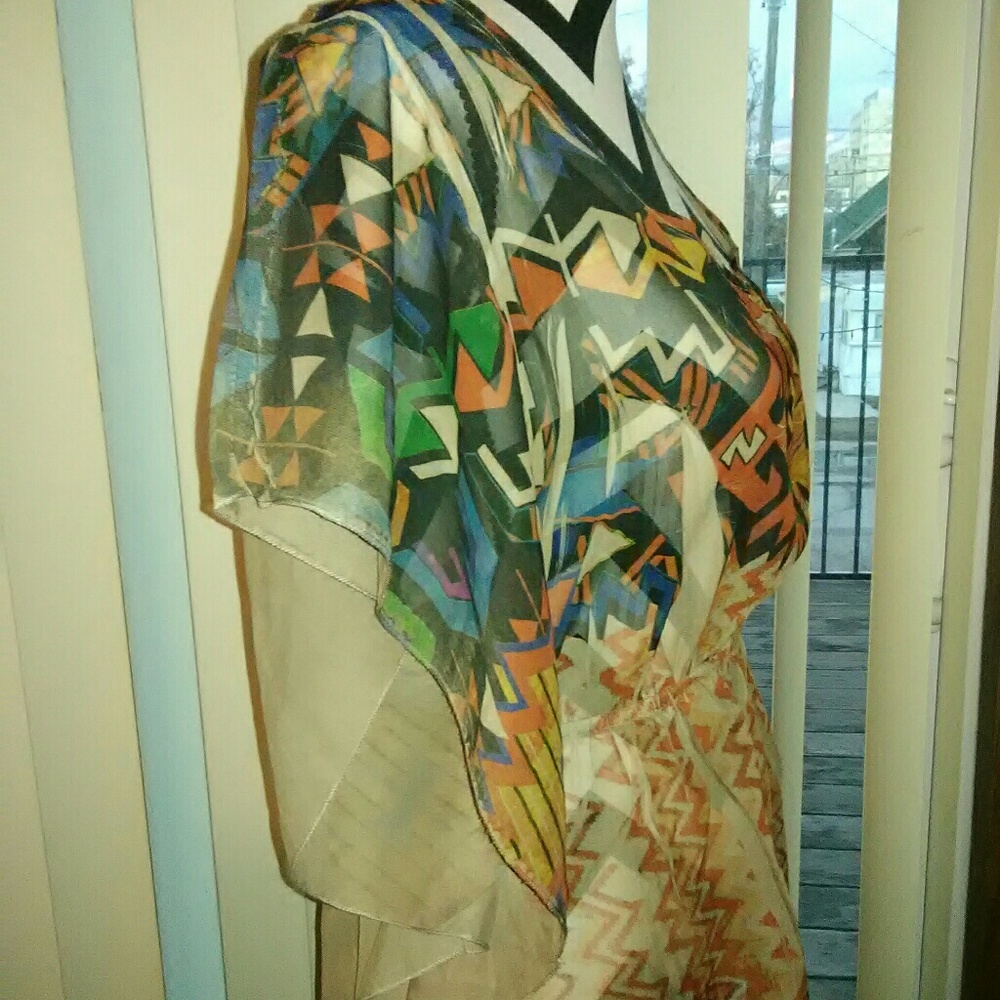 Blouse - Picture 2 of 3